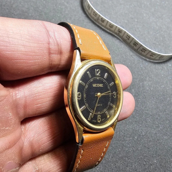 Vintage Westair Quartz 18k Gold Plated Watch Black Dial Brown Straps Working - Picture 5 of 9